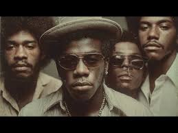 BOBBY VALENTIN ALBUM REY DEL BAJO CANTAN FRANKIE HERNANDEZ & MARVIN  SANTIAGO 33RPM 1974