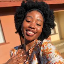 What to do with a broken Monstera leaf?