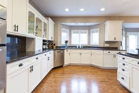 We are the largest dealer of kitchen cabinets and bathroom shop for wholesale cabinets at liquidation prices. Kitchen Refinish And Reface In Naperville Illinois Wheatland Custom Cabinetry Woodwork