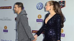 Sarah connor (38) ist heute selbst mutter. Das Ist Die Starke Frau Von Rapper Bushido Und Kleine Schwester Von Sarah Connor Hna Entertainment Removed News From Www Hna De Germany