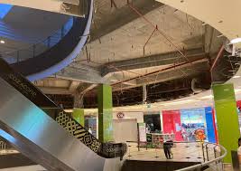 Tavanul Atrium Mall Din Arad S A PrÄƒbuÈ™it Nu Au Fost Victime Libertatea