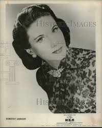 1954 Press Photo Dorothy Sarnoff