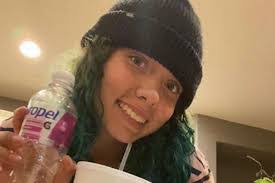 Tammy Lyon's Instagram, Twitter & Facebook