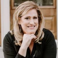 Renee Vogt's Instagram, Twitter & Facebook