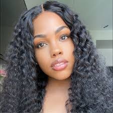 Taneisha Thomas's Instagram, Twitter & Facebook