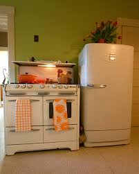 There are 7812 avocado green kitchen for sale on etsy, and they cost 34,80 $ on average. 10 Vintage Appliances That Stood The Test Of Time Reviewed
