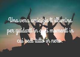 Gli amici rappresentano una porzione importante nella nostra vita e dobbiamo ringraziarli per la loro presenza e non darli per scontato: Frasi Tumblr Di Amicizia Le 65 Piu Belle E Brevi