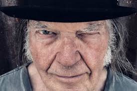NEIL YOUNG: annunciate due date in Italia del “Love Earth Tour 2026”. I  dettagli dei concerti al Lucca Summer Festival e Codroipo (UD)