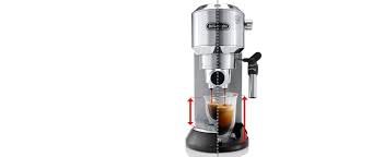 Easily prepares latte and cappuccino with the swivel jet frother, for perfect drinks every time. Amazon De De Longhi Dedica Style Ec 685 M Espresso Siebtragermaschine Espressomaschine Mit Professioneller Milchschaumduse Nur 15 Cm Breit 1 Liter Wassertank Vollmetallgehause E S E Pads Geeignet Silber