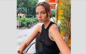Алеся кафельникова, которая несколько месяцев скрывала свою беременность, сообщила, что вышла замуж. Neuzhto Beremenna Polzovateli Seti Shokirovany Otkrovennoj Fotosessiej Alesi Kafelnikovoj Shou Biznes Metro