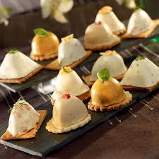Petites Bouchees De Fete Guy Demarle Recette En 2020 Recette Aperitif Sandwiches Gourmets Recette Apero Dinatoire