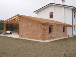 Mettiamo a disposizione di ogni progettista la nostra raccolta completa di dettagli costruttivi in formato dwg. Copertura In Legno Lamellare Bergantino Rovigo Veneto 017999249239