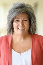 Kara Easler's Instagram, Twitter & Facebook