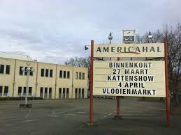 een bijzondere reeks evenementen in de americahal de organisatie heeft schijnbaar geen hoge verwachtingen van de hygiene van de katten foto reeks foto foto s