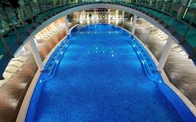 25 Quadratmeter Pool Im Centrovital Wellnesshotel Berlin Spandau Spa Urlaub Wellnessurlaub Hotel