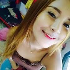 Stream Axl Smith music