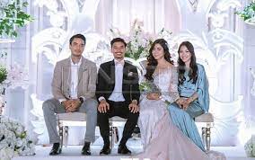 Pada mulanya, zainol menafikannya, namun tidak lama kemudian dia sendiri tampil memberi penjelasan dan mengakui akan berita pernikahannya itu. Dia Jaga Saya Seperti Adik Sendiri