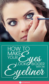 How To Make Small Eyes Look Bigger With Eyeliner Tutorial In 2020 Eyeliner For Small Eyes Makeup For Small Eyes How To Put Eyeliner