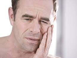 Ein furunkel (maskulinum oder neutrum; Nasenfurunkel Darum Sind Die Entzundungen Im Gesicht Nicht Harmlos