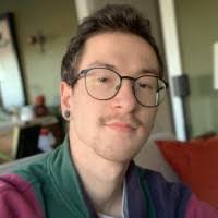 Carolyn Kiesel's Instagram, Twitter & Facebook