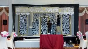 Salah satu bagian penting yang harus ada dalam sebuah pernikahan adalah dekorasi pelaminan yang cantik dan berkonsep. Harga Dekorasi Dari Styrofoam Pelaminan Lebih Murah Cantik Properti Styrofoam