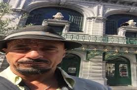 وبعد تسريب فيلم صاحب المقام، افتقد رواد المنصة، ميزتهم الحصرية فى مشاهدة الفيلم قبل عرضه فى دور العرض السينمائية ، حيث أصبح متاحا لأى شخص العثور على الفيلم وتحميله بسهولة عبر شبكة الإنترنت. Ù„Ø£ÙˆÙ„ Ù…Ø±Ø© ØµØ§Ø­Ø¨ Ù…Ù‚ÙˆÙ„Ø© ØªØ¹Ø¨Ø§Ù† ÙŠØ§ Ù‡Ù…Ø§Ù… ÙŠØªØ­Ø¯Ø« Ù„Ù€ Ø§Ù„Ø¯Ø³ØªÙˆØ± ÙÙ†