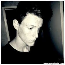 Ryan Alan Fairman (@twitchynesss)