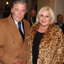 Who will win eurovision song contest 2021? Mpessy Argyrakh Leyterhs Nikolizas Plana Apo To Entypwsiako Spiti Toys Celebrities Eidhseis Yupiii Gr