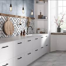 10 tiêu chí phân biệt gạch Ceramic và Granite chính xác nhất