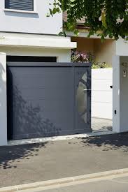 Portail Coulissant Aluminium Volterra En 2020 Portail Coulissant Portail Maisons Exterieures