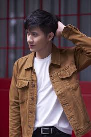 Pengaruh model rambut yang diusung oleh wanita memang sangat besar. 36 Model Rambut Pria Yang Disukai Wanita Dari Gaya Oppa Hingga Mafia