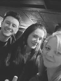 Someone is in town for the holidays. That someone picked up a shift  bartending this evening. Don't miss Chase Rose back behind the bar  tonight!!! 💙🍻