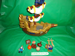 Disney Peter Pan Pirate Ship Toy 2003 With 10 Accessories Find Me At Www Dandeepop Com Peter Pan Disney Toys Pirate Ship