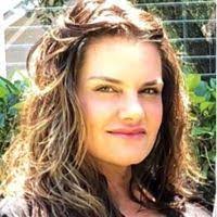 Jessica Clampitt's Instagram, Twitter & Facebook