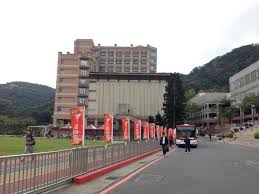 發現無限 開創天地 邁向尋新覓知里程 — 香港大學. Tmco å°å¤§è¦ªå­æ¨‚åœ˜ 3 28 éŸ³æ¨‚æœƒæ¾æ€¡å»³äº¤é€šæŒ‡å— æ±å³å¤§å­¸åœ°å€ å°åŒ—å¸‚å£«æž—å€è‡¨æºªè·¯70è™Ÿ å…¬è»Š Facebook