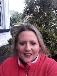 Keri Warren's Instagram, Twitter & Facebook