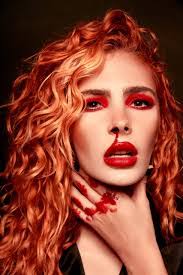 Courtney Nelson's Instagram, Twitter & Facebook