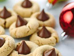 Un gros gâteau au chocolat facile à faire et à ressortir à toutes les sauces ??? 1001 Recettes Et Idees Pour Faire Un Petit Gateau De Noel Gateau De Noel Facile Petit Gateau De Noel Gateau Noel