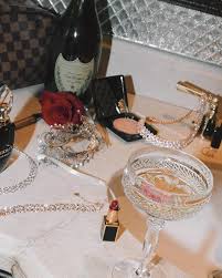 Even if it makes me suffer. Aesthetic Designer Brand Luxury Aesthetic Pink Baddie Aesthetic Background Novocom Top