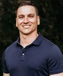 Brian Hendel's Instagram, Twitter & Facebook