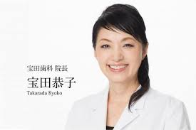 肌年齢マイナス20歳超 舌回し でしわ 髪ツヤを改善した60代歯科医師の体験記 記事 悩みの病気 や症状 老化などの自力対策が見つかるセルフケア情報サイトです 医師など専門家多数が執筆 監修した 今すぐ役立つ情報