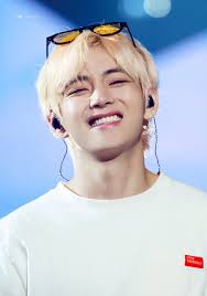 Tons of awesome bts 2020 wallpapers to download for free. Armys Feel Incredibly Weak In The Knees Because Of Bts S V S Adorable Smile Here Are 15 Receipts Your Honor Koreaboo