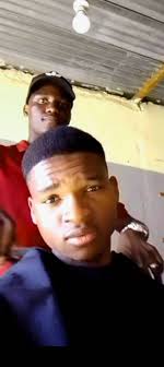 Iso a barber one who can go to the jail in watseka and cut my brothers hair  and shave him before his trail around the beginning of April. You have to be