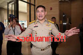 ธรรมนัส พรหมเผ่า ชื่อนี้ไม่ใช่ไก่กาอาราเล่ เพราะวินาทีนี้เขาคือมือทำงานการเมืองตัวจริงของพลังประชารัฐ แม้ก่อนหน้านี้เคยอยู่เคียงข้าง. Qsyqcjidb8hf8m