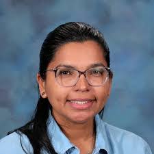 Danielle Hiatt's Instagram, Twitter & Facebook