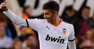 He has €8m (£7.09m) buyout clause in contract, but valencia want. Manchester City Schnappt Sich Wohl Ferran Torres Vom Fc Valencia