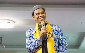 Sepeda motor itu dikendarainya beriringan dengan puluhan relawan jmc mengelilingi kota jambi sebelum akhirnya menggelar acara lelang. Menikah Usai Lebaran Ustadz Abdul Somad Beri Mahar Emas 244 Gram Okezone Celebrity
