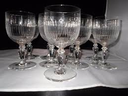 Exceptionnel service de 6 verres à vin blanc fabriqués en france à la fameuse cristallerie de baccarat en lorraine, france. Verres Baccarat Renaissance D Occasion