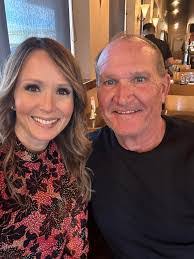 Deanna Knapp's Instagram, Twitter & Facebook