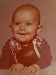 Adriane Cox's Instagram, Twitter & Facebook